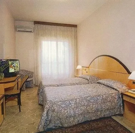 Maximum Ξενοδοχείο